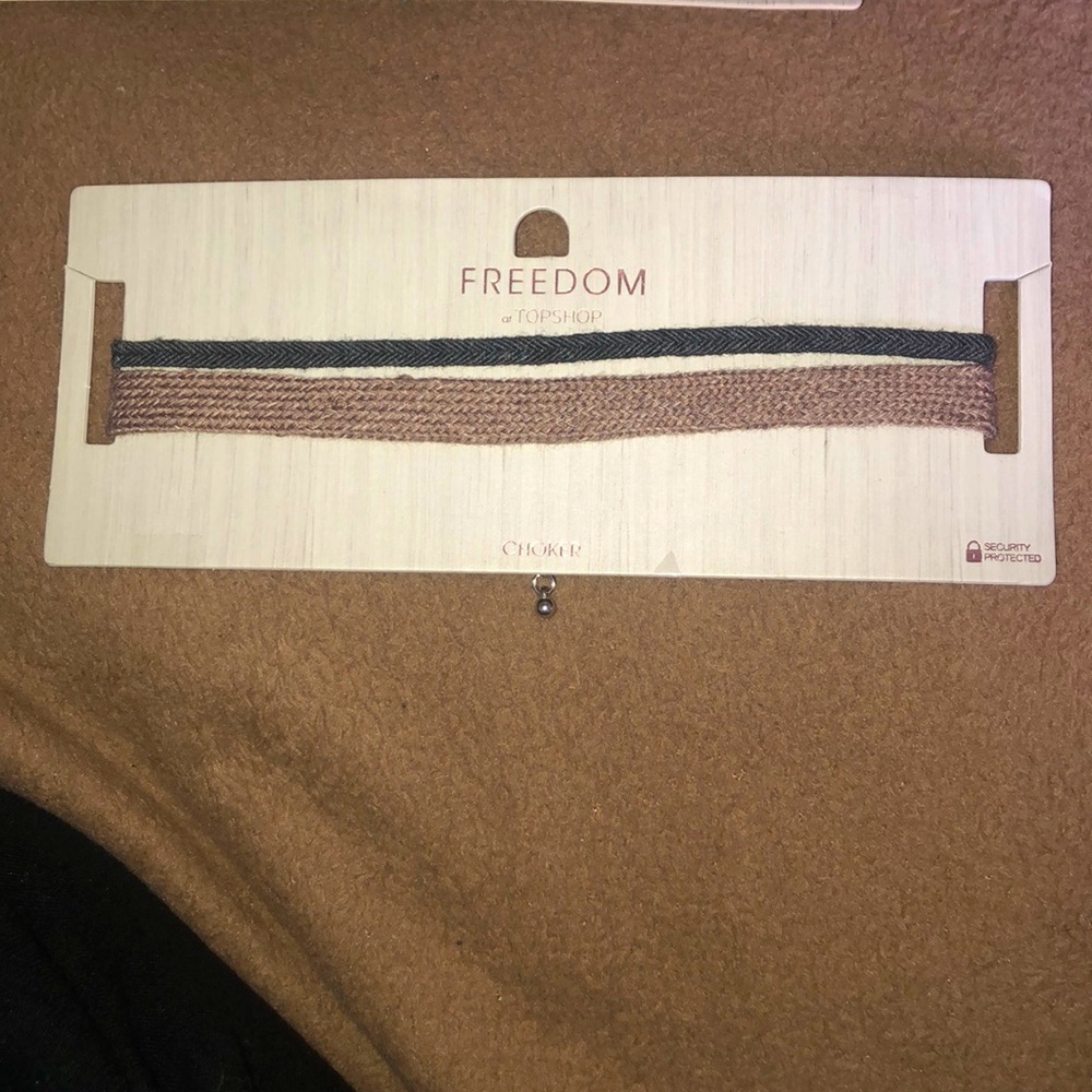 Choker set